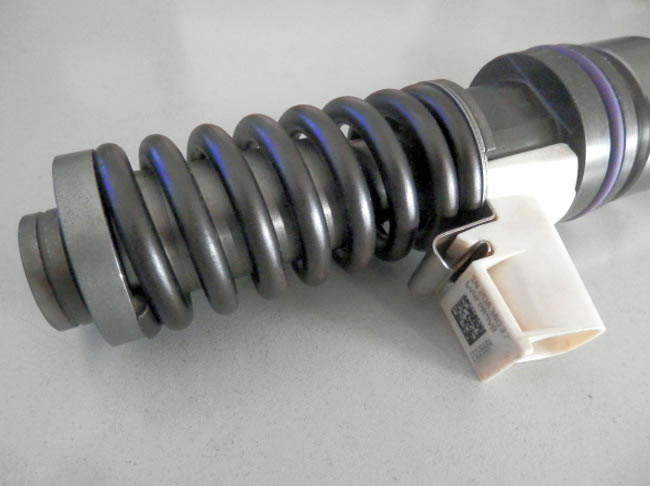 沃爾沃挖掘機配件噴油器3155040